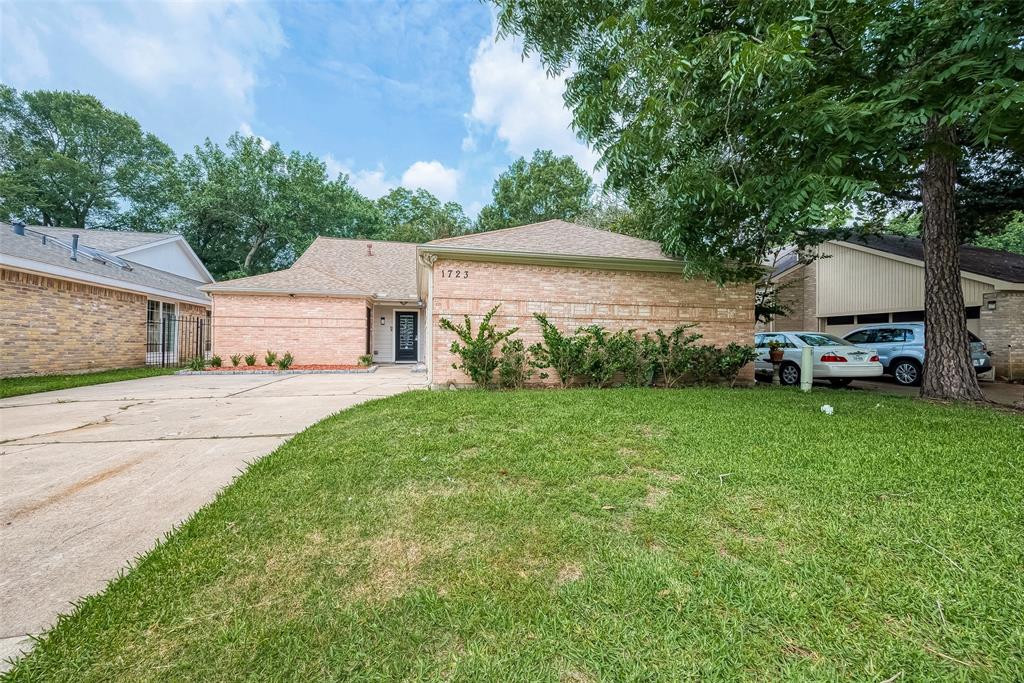 Rock Fence Dr, Richmond, TX 77406