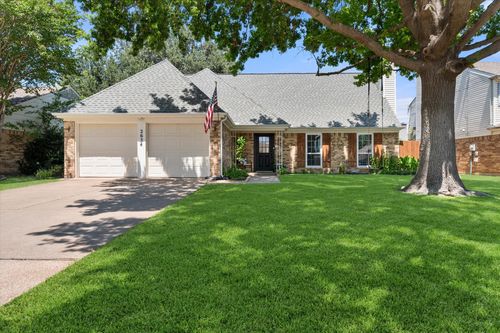 2634 Channing Dr, Grand Prairie, TX, 75052-3803 | Card Image