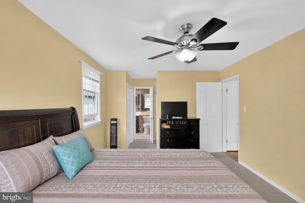 Residential in WALDORF 5