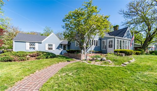 3950 E Park Ln, Decatur, IL, 62521-1740 | Card Image