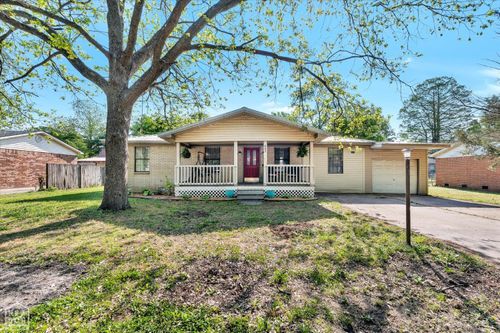 802 Benton St, Manila, AR, 72442-8084 | Card Image