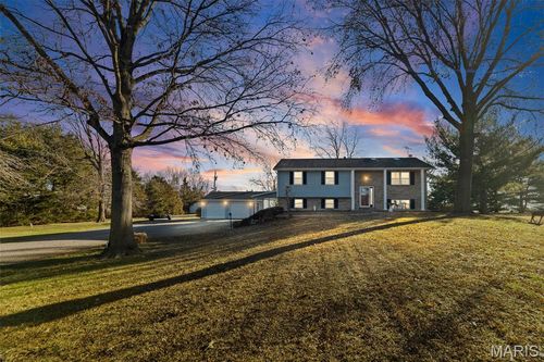 4628 Knab Rd, Smithton, IL, 62285-3606 | Card Image