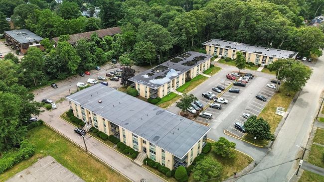 APT-2F - 18 Nelson Dr, Condo with 2 bedrooms, 1 bathrooms and 2 parking in Randolph MA | Image 4