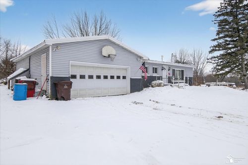 12261 Pope Church Rd, Springport, MI, 49284-9726 | Card Image