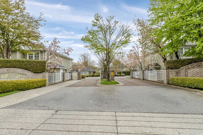 44 - 8428 Venture Way, Townhouse with 3 bedrooms, 2 bathrooms and 2 parking in Surrey BC | Image 1