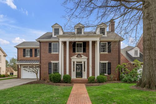 304 Holiday Rd, Lexington, KY, 40502-1003 | Card Image