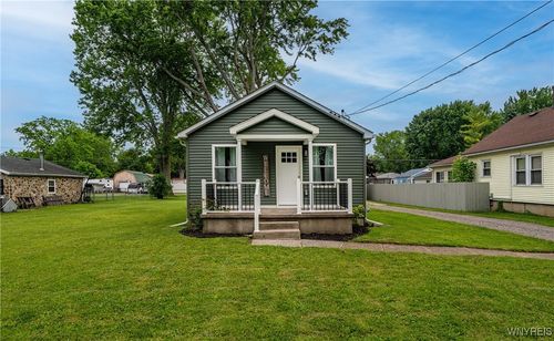 365 Oakdale Dr, North Tonawanda, NY, 14120-2403 | Card Image