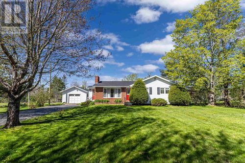 2466 W River Rd, New Haven, PE, C0A1H3 | Card Image