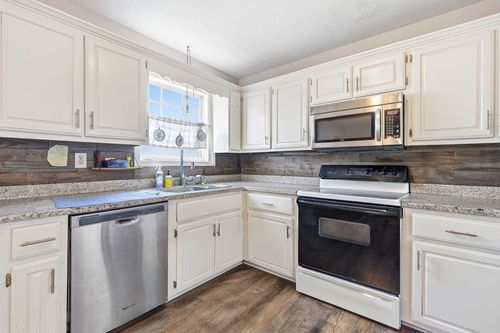132 Kimberly St, Portland, TN, 37148-2083 | Card Image