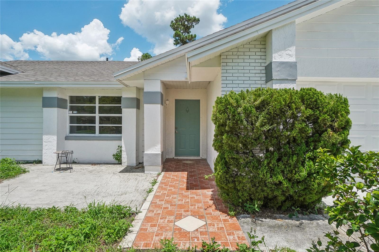 Bentley Dr, Deltona, FL 32738