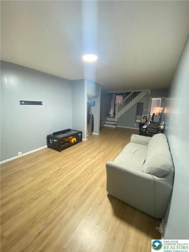 522 N Jordan St, Townhouse with 4 bedrooms, 1 bathrooms and null parking in Allentown PA | Image 7