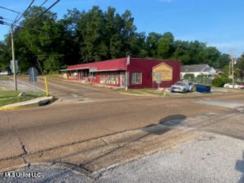 116 Craft St, Holly Springs, MS, 38635-2910 | Card Image