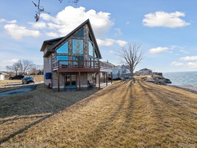 6730 Lakeshore Dr, House other with 3 bedrooms, 3 bathrooms and null parking in Newport MI | Image 4