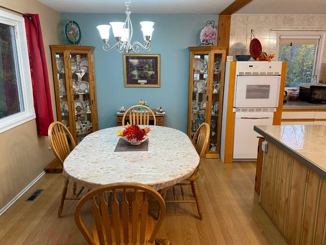 5126 49 Th Ave, House other with 4 bedrooms, 2 bathrooms and 6 parking in Wanham AB | Image 7