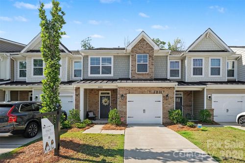 2202 Bexar Trl, Matthews, NC, 28105-7733 | Card Image