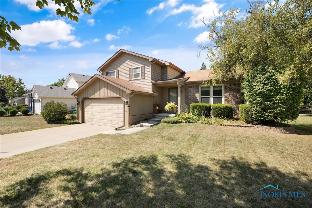 Sheringham Rd, Perrysburg, OH 43551