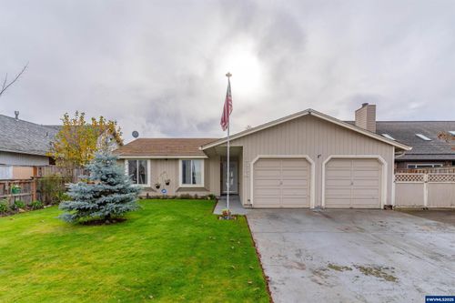 3886 Linn Ave Se, Albany, OR, 97322-6527 | Card Image