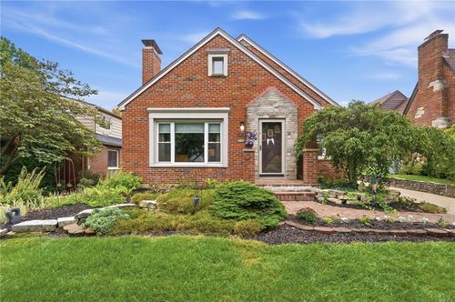 350 Greenmount Boulevard, Oakwood, OH, 45419 | Card Image