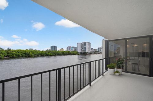 ph-3c-936 Intracoastal Dr, Fort Lauderdale, FL, 33304-3635 | Card Image