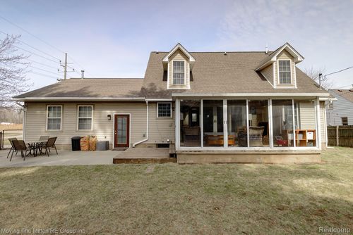 40065 S Interstate 94 Service Dr, Van Buren Twp, MI, 48111-4806 | Card Image