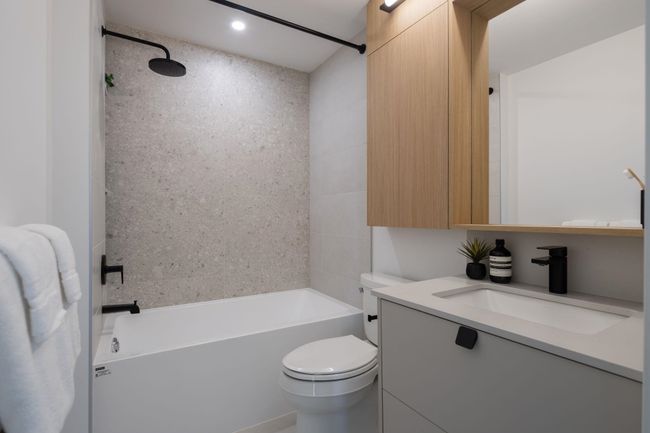 212 - 715 W 49 Th Ave, Townhouse with 3 bedrooms, 3 bathrooms and 1 parking in Vancouver BC | Image 24