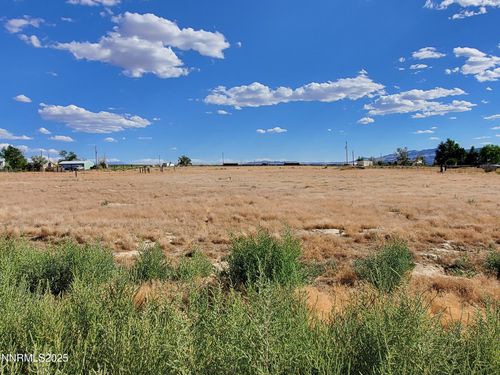 5800 Katrina Dr, Winnemucca, NV, 89445-5753 | Card Image