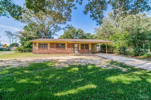 7105 Windsor Oak Dr, Pensacola, FL, 32526-3621 | Card Image