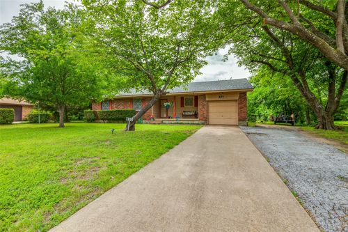 831 Hill City Dr, Duncanville, TX, 75116-2609 | Card Image