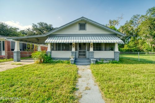 323 Demper Drive, JACKSONVILLE, FL, 32208 | Card Image