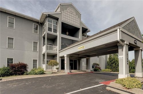 147-17800 E Bolger Rd, Independence, MO, 64055-6769 | Card Image