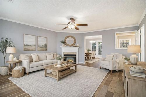 2 Chastain Cir, Newnan, GA, 30263-8601 | Card Image