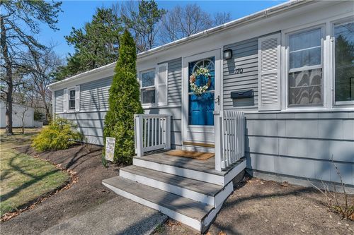 170 Heritage Rd, North Kingstown, RI, 02852-1921 | Card Image