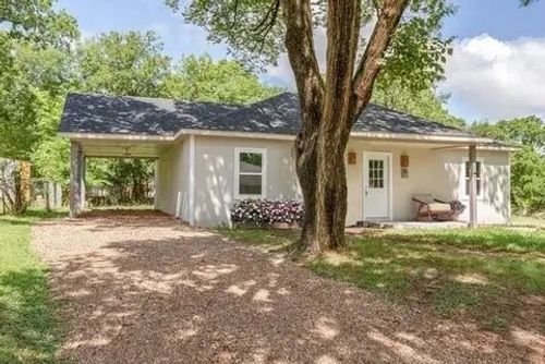 221 Braz St, Bonham, TX, 75418-4815 | Card Image