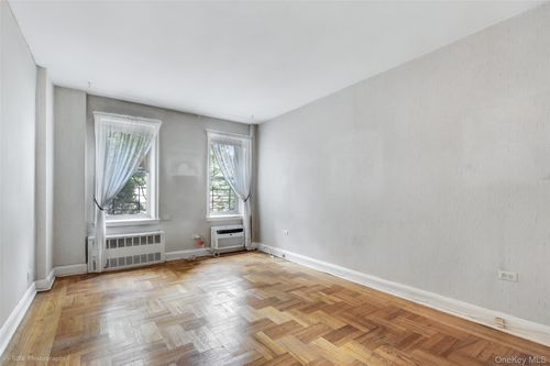 2c-48-17 42nd St, Sunnyside, NY, 11104-3119 | Card Image