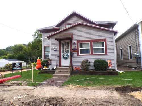 147 E 4th St, Red Wing, MN, 55066-2708 | Card Image