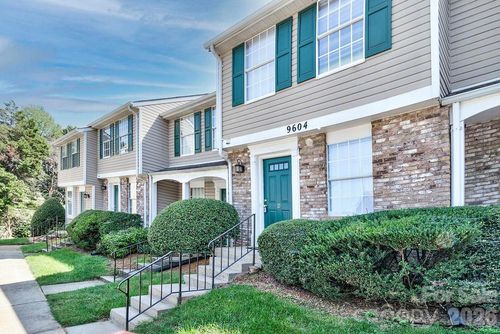 9604 Vinca Cir, Charlotte, NC, 28213-0544 | Card Image