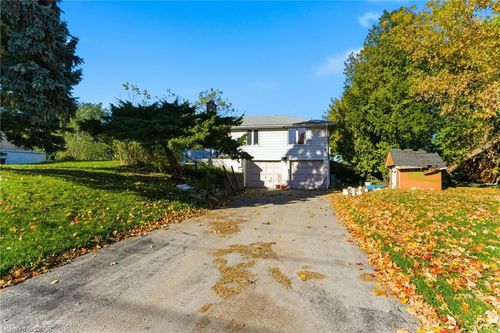 2088 Upper James St, Mount Hope, ON, L0R1W0 | Card Image