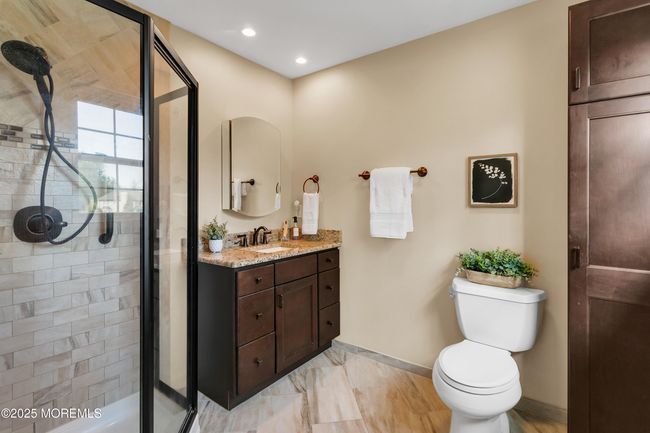 21 Schelly Dr, House other with 4 bedrooms, 3 bathrooms and null parking in Middletown NJ | Image 32