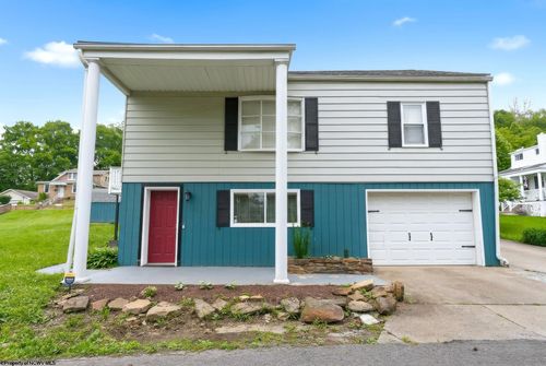 1425 Andmore St, Morgantown, WV, 26505-5301 | Card Image