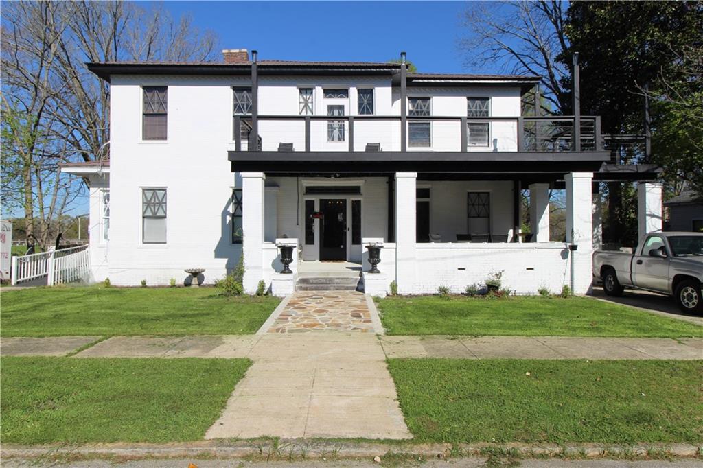 Avenue A , Opelika, AL 36801