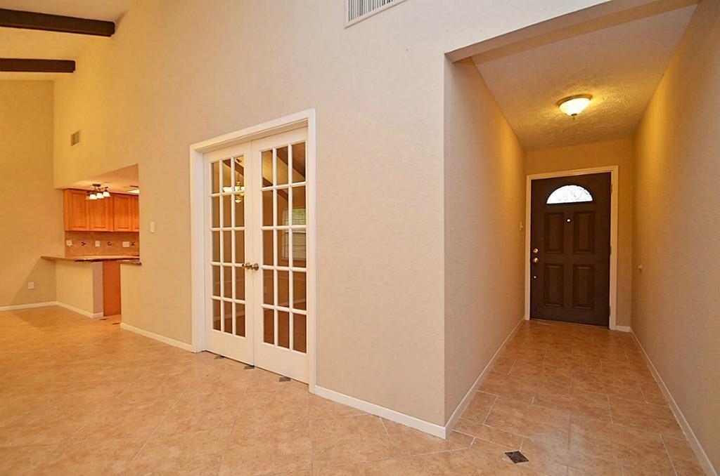 Residential Lease in Sugar Land 3