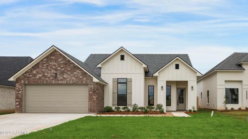 107 Fountain Meadow Dr, Broussard, LA, 70518-7841 | Card Image