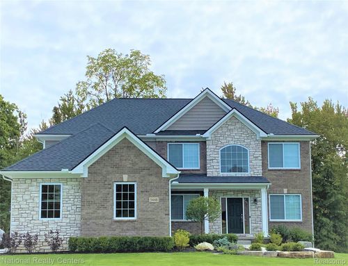 10392 Valley Creek Dr, Goodrich, MI, 48438 | Card Image