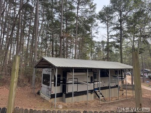 211 Looking Glass Trl, Bracey, VA, 23919-2100 | Card Image