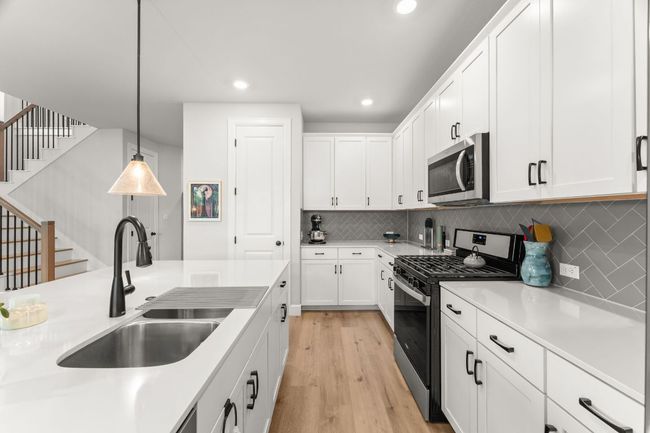 1036 Hazy Hills Loop, House other with 4 bedrooms, 3 bathrooms and 4 parking in Dripping Springs TX | Image 8