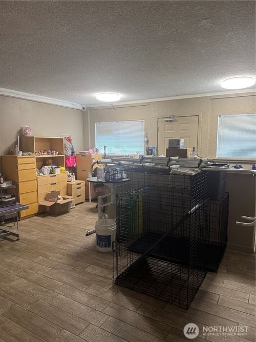 4212 Aurora Ave N, Seattle, WA, 98103-7308 | Card Image