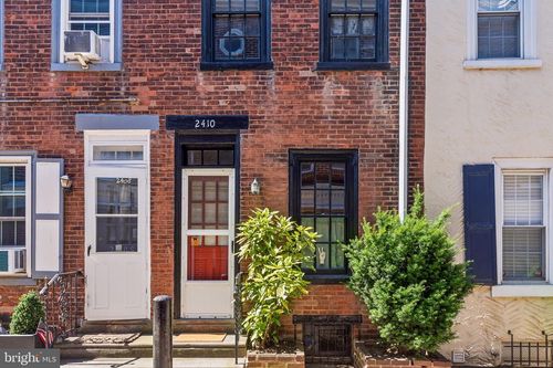 2410 Manning St, PHILADELPHIA, PA, 19103-5524 | Card Image