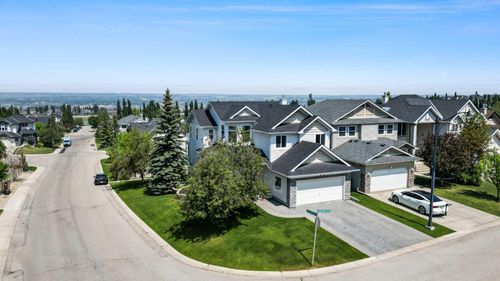 85 Cresthaven View Sw, Calgary, AB, T3B5Y1 | Card Image