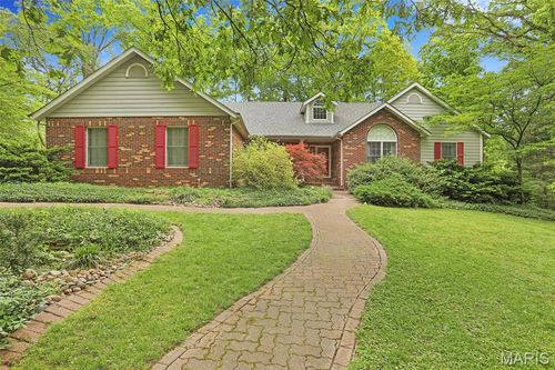 6 Jenn Laur Dr, Edwardsville, IL, 62025-5700 | Card Image