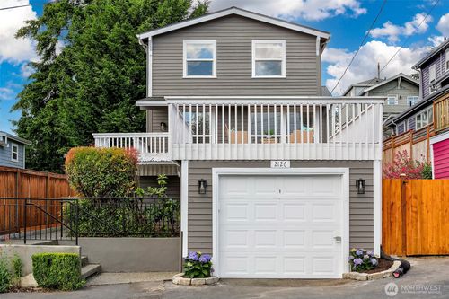 2126 N 86th Street, Seattle, WA, 98103 | Card Image
